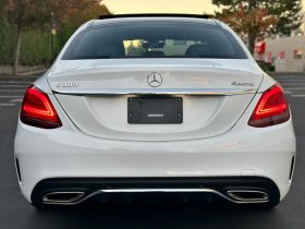 
									Mercedes Benz C300 2020 full								