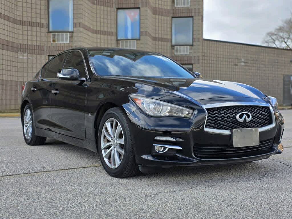 Infiniti Q50 2014