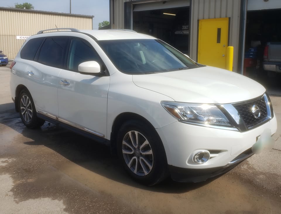 2016 NISSAN PATHFINDER S